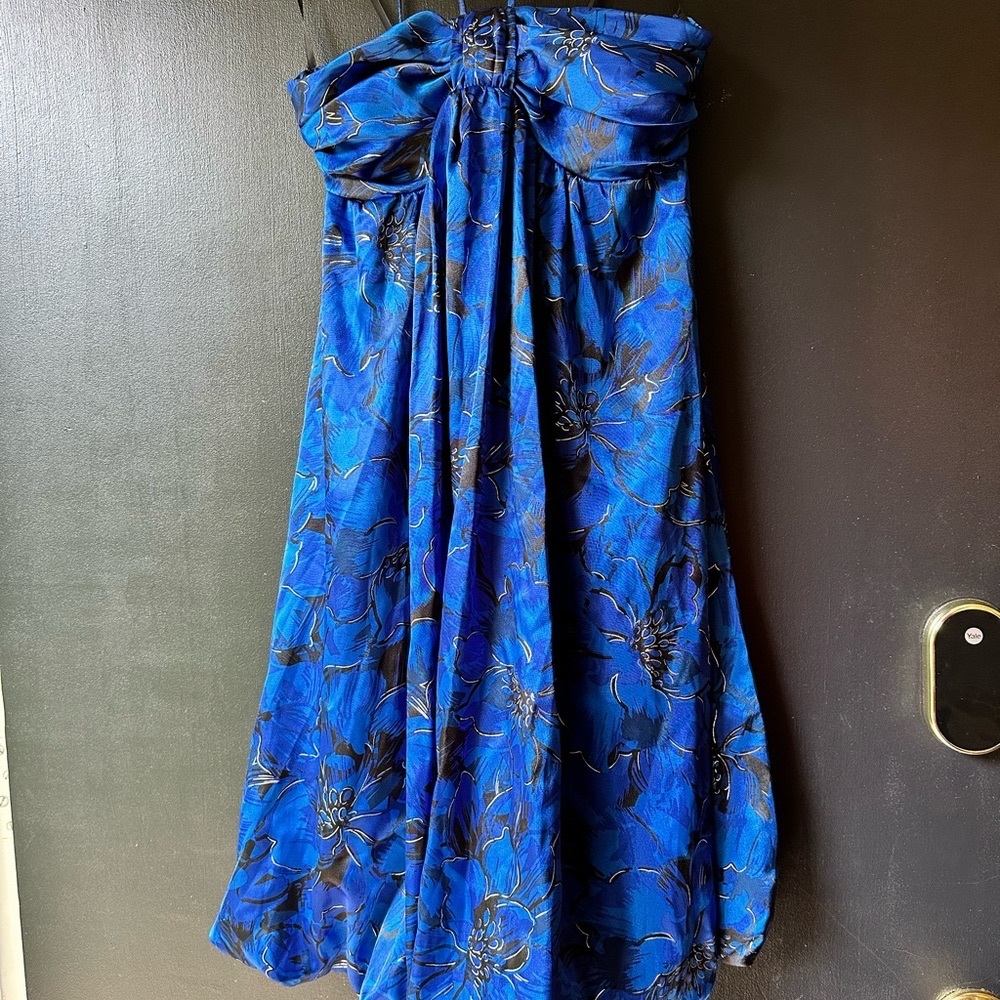 Super Fun, Bubble-Hem Halter tie Party Dress 👗
